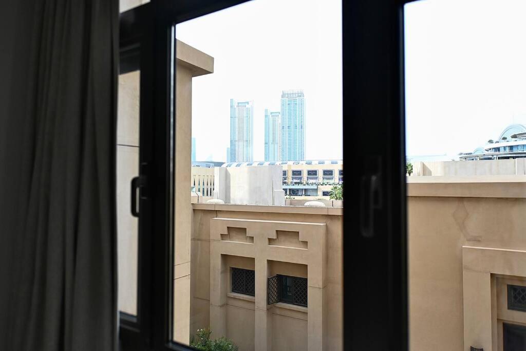 Lux Souk Al Bahar Downtown Dubai 1 Bedroom Flat - Steps To Dubai Mall Exterior photo